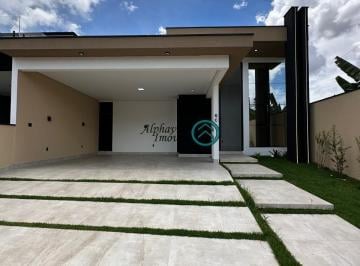 Casa · 270m² · 3 Quartos · 4 Vagas · Casa Arniqueiras, alto padrão, 3 suites, closet, Piscina, garagem