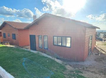 Foto 01 · Chalé com 4 Quartos e 2 banheiros à Venda, 400 m² por R$ 700.000 Cód. ch2724