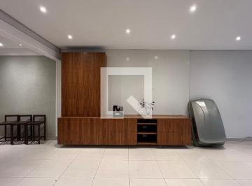 Localizada em São Paulo, esta ampla casa oferece 246 m² de espaço interno, com 3 · Casa à Venda - Vila Madalena, 3 Quartos, 246 m2