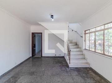 Localizada no charmoso bairro de Perdizes, esta casa é uma excelente oportunidad · Casa à Venda - Sumaré, 3 Quartos, 220 m2