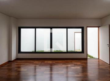 Localizada na vibrante cidade de São Paulo, esta espaçosa casa oferece um ambien · Casa à Venda - Vila Romana, 4 Quartos, 190 m2
