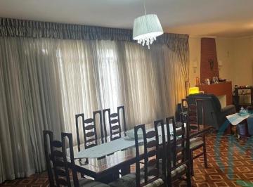Casa · 270m² · 3 Quartos · 1 Vaga · Imperdível: Casa à venda na Lapa, São Paulo-SP! 3 quartos, 2 suítes, 3 banheiros