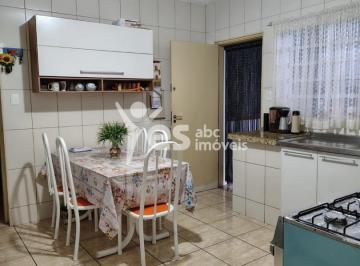 img1 · Casa Térrea à Venda na Vila Liviero – 100m², 2 Dorms, 2 Vagas e Excelente Locali