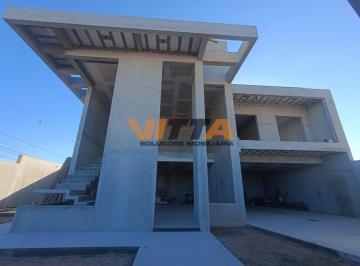 Casa · 230m² · 3 Quartos · 4 Vagas · Sobrado de Alto Padrão com 3 Suítes e Piscina em Araucária