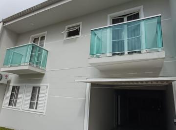 Casa · 157m² · 4 Quartos · 2 Vagas · Sobrado Padrão Semi Mobiliado