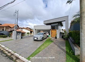 Casa de 4 quartos, Jandira · Casa térrea e moderna em condomínio com lazer completo! 4 suites e piscina.