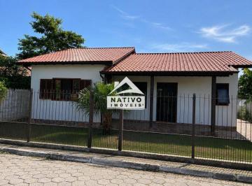 Casa · 100m² · 2 Quartos · 2 Vagas · Oportunidade no Rio Vermelho