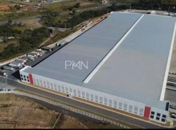 Comercial · 117000m² · 120 Vagas · Galpão para alugar em Extrema, Centro, com 117000 m²