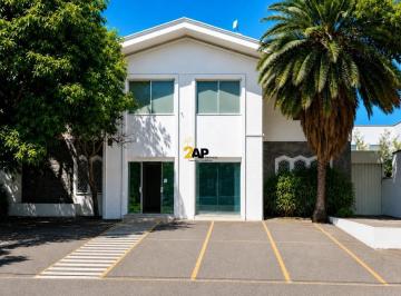Comercial · 662m² · 10 Vagas · Casa comercial para locação no Jardim América, São Paulo-SP: 10 vagas de garagem e 662m² de área!