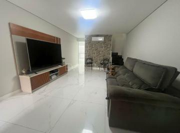 Casa · 130m² · 3 Quartos · 2 Vagas · Sobrado totalmente reformado à venda na Vila Carrão