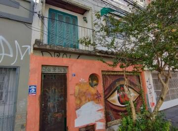 Casa · 71m² · 2 Quartos · 2 Vagas · Casa em Cidade Baixa