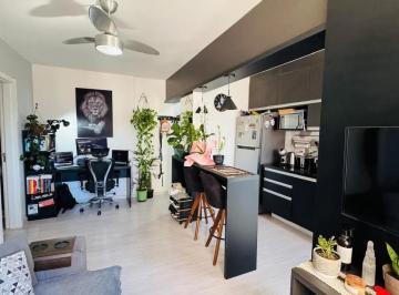 Apartamento · 40m² · 1 Quarto · 1 Vaga · Apartamento 1 Dormitório Semimobiliado no Bairro Partenon