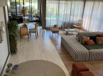 Casa · 376m² · 4 Quartos · 3 Vagas · Casa Duplex em Coité - Eusébio