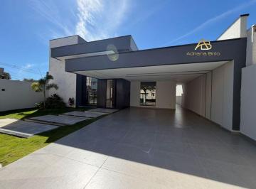 Casa de 3 quartos, Curitiba · PISCINA e JARDIM - Sofisticada e Luxuosa em seus detalhes