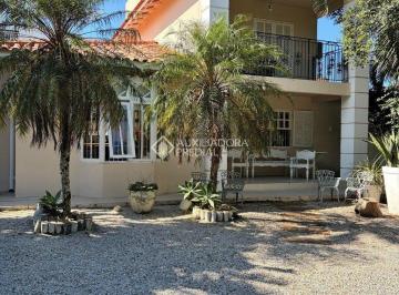 Casa · 330m² · 5 Quartos · Casa cinco quartos para alugar no Campeche.