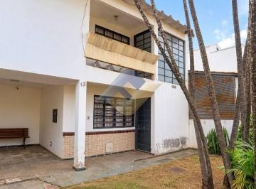 40288d2b553e7bcf85abe1eeda7d6ca9bb1e1839 · Casa à venda no Guará I | 5 quartos | 380 m² | Ampla configuração residencial