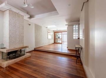 Casa · 182m² · 3 Quartos · 2 Vagas · Casa 3 quartos suíte, 2 vagas, pátio no Ipanema Porto Alegre