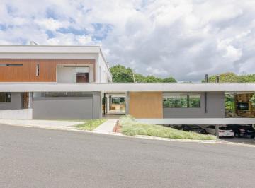 Casa · 573m² · 4 Quartos · 4 Vagas · CASA EM CONDOMINIO FECHADO COM PISCINA, 04 QUARTOS