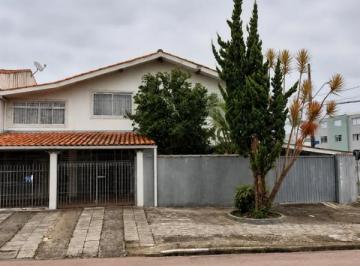 Casa de 3 quartos, Curitiba · Sobrado de Esquina Próximo ao Shopping Palladium!