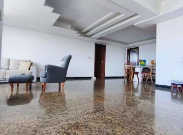 Apartamento de 4 quartos, Salvador · Apartamento amplo com 4/4 em Brotas