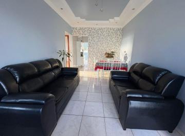 Apartamento · 99m² · 3 Quartos · 1 Vaga ·
Prédio com apenas 4 apartamentos, com facahada recém reformada, no