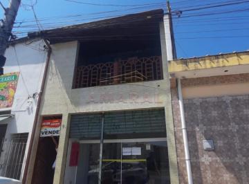 Casa · 200m² · 4 Quartos · Sobrados e Ponto Comercial no JD Nova América Suzano