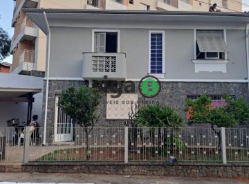 Casa · 160m² · 3 Quartos · 2 Vagas · SOBRADO ESPAÇOSO EM LOCALIZAÇÃO PRIVILEGIADA NA SAÚDE