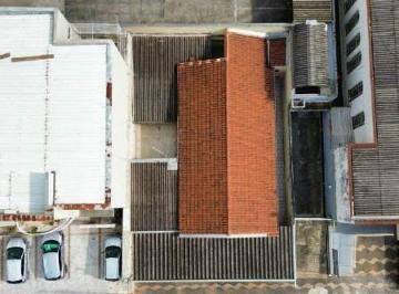 Casa · 142m² · 3 Quartos · 5 Vagas · Casa com 3 quartos, 1 suíte e 5 vagas à venda na Vila Medon em Americana