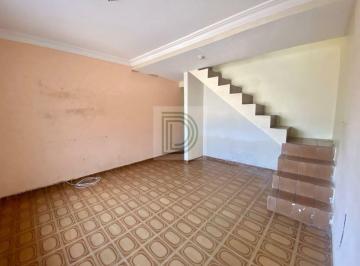 Casa · 90m² · 3 Quartos · 3 Vagas · Excelente sobrado com 3 dormitórios - conforto, espaço e ótima localização