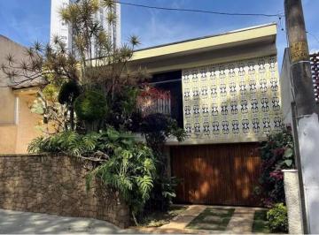 Casa · 194m² · 3 Quartos · 3 Vagas · Casa Terra