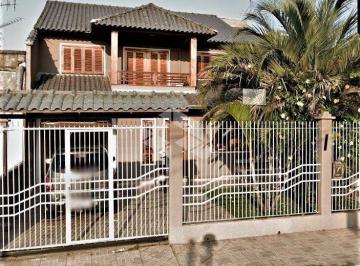 Casa · 280m² · 3 Quartos · 2 Vagas · Casa com 3 dormitórios, 2 banheiros, Living estendido, vaga de garagem para 2 carros. No bairro Estâ