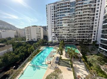 Apartamento · 87m² · 3 Quartos · 1 Vaga · Apartamento completamente reformado com varanda gourmet e vista Cristo Redentor no Flamengo | 3 quar