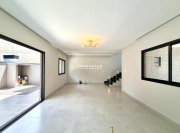 Casa · 144m² · 3 Quartos · 2 Vagas · Sobrado Alto Padrão com 3 Quartos Suíte com Closet e 2 Vagas de Garagem