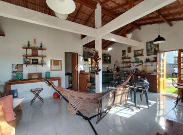 Casa · 97m² · 3 Quartos · 4 Vagas · Casa à venda na Enseada de Brito, Palhoça/SC