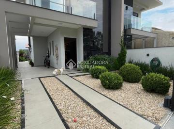 Casa · 168m² · 3 Quartos · lindo Sobrado de 3 quartos, há venda na Pinheira