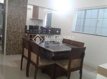 Casa · 197m² · 3 Quartos · 2 Vagas · Sobrado com 3 quartos e suite reformado.