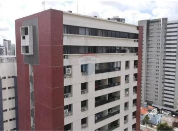 Apartamento · 220m² · 3 Quartos · 3 Vagas · Cobertura de 220 m² com Vista para o Country e Náutico, 3 Suítes, Hidro e 3 Vagas — Aflitos, Recife