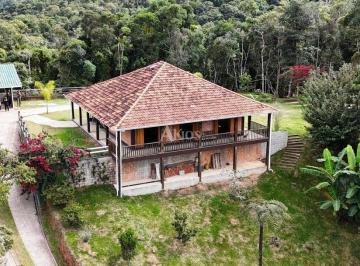 casa-para-venda-no-chacaras-parque-da-agua-santa-em-campos-do-jordao-sp · Casa / Venda