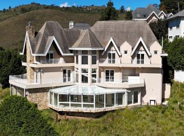 casa-em-condominio-para-venda-no-recanto-do-fojo-em-campos-do-jordao-sp · Casa Em Condomínio / Venda
