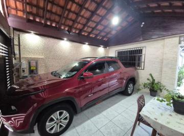 Casa · 126m² · 4 Quartos · 2 Vagas · Casa Geminada de 4 dorm c/ 1 suíte, 2 vagas, 126 m² de área útil. Bairro: TUPI.
