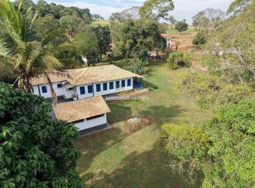Rural · 45000m² · 6 Quartos · 2 Vagas · Lindo Sítio á Venda de 45.000m² com 2 Lagoas Naturais, 6 Quartos e Suíte em Esmeraldas/MG – Divisa c