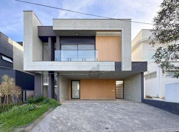 145018e82acd5e0e182b6afde29f9e03a6a306e0 · Sobrado de 5 Suítes, 1 Master, Piscina