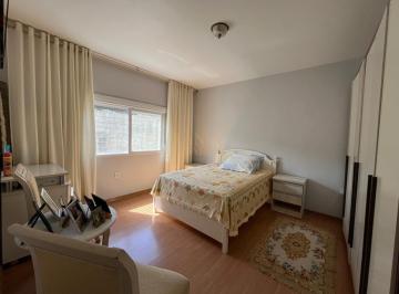 Casa · 126m² · 2 Quartos · 3 Vagas · Casa Nova Espaçosa e Iluminada no Areal!