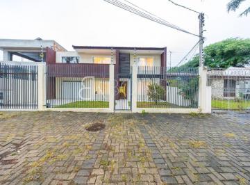 Casa · 250m² · 3 Quartos · 4 Vagas · Casa com ótimo quintal e edicula com churrasqueira