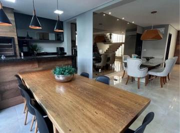 Casa de 3 quartos, Sorocaba · Casa com 270 metros², 3 quartos, piscina e churrasqueira em Sorocaba - SP