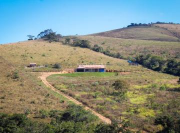 Rural · 140m² · 1 Quarto · 1 Vaga · Fazenda 3,07 Hectares à Venda na Redonda Px Serra da Natureza - Andrelândia MG