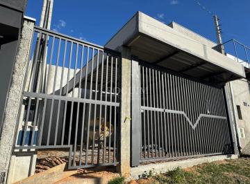Casa · 137m² · 3 Quartos · Casa térrea alto padrão localizada no Portal dos Pássaros