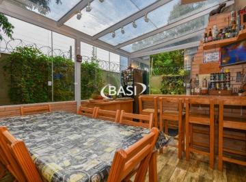 Casa · 185m² · 3 Quartos · 3 Vagas · Sobrado Triplex em Condominio | Ensolarado, com Terreno Exclusivo e 3 Vagas!