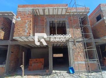 Casa · 180m² · 3 Quartos · Casa Padrão em Lauro de Freitas