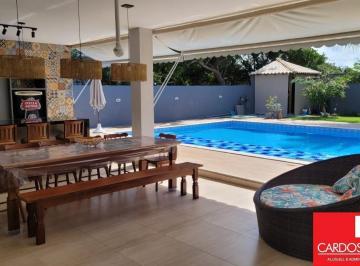 Casa · 45m² · 5 Quartos · Casa Padrão em CAMAÇARI